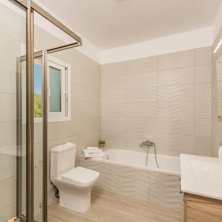 Hali Maris By ヴィラ *