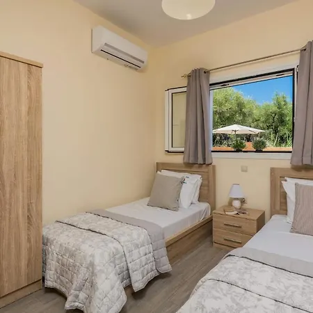 Hali Maris By ヴィラ Plános