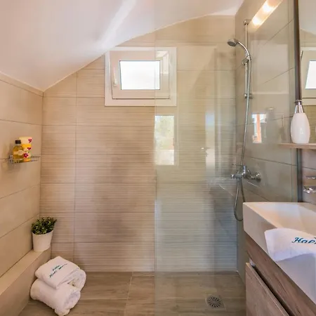 Hali Maris By ヴィラ *